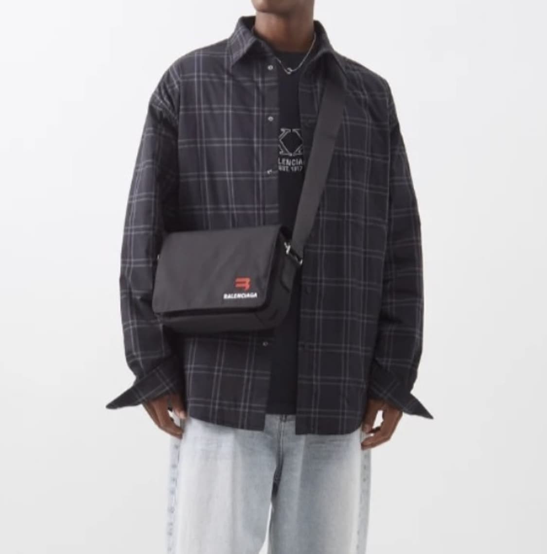 발렌시아가 로고 메신저백 상품이미지8