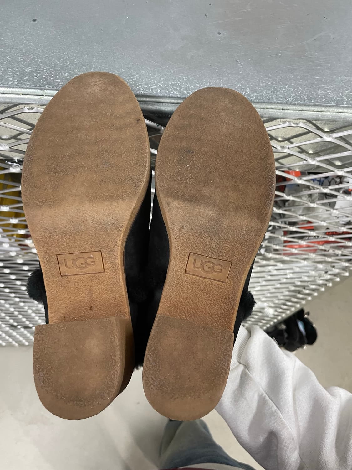 어그 카센 블랙 스웨이드 앵클 부츠 240 상품이미지6