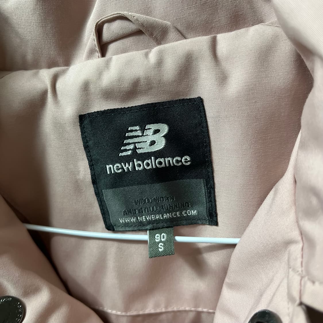 뉴발란스 스포츠 카라 코치 바람막이 자켓 S/90 상품이미지4