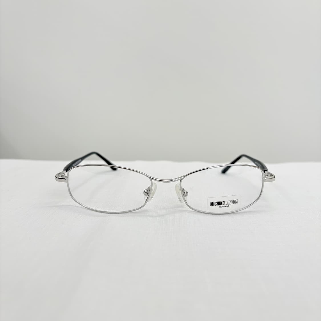 MICHIKO LONDON 미치코런던 실버 스퀘어 메탈테 상품이미지1