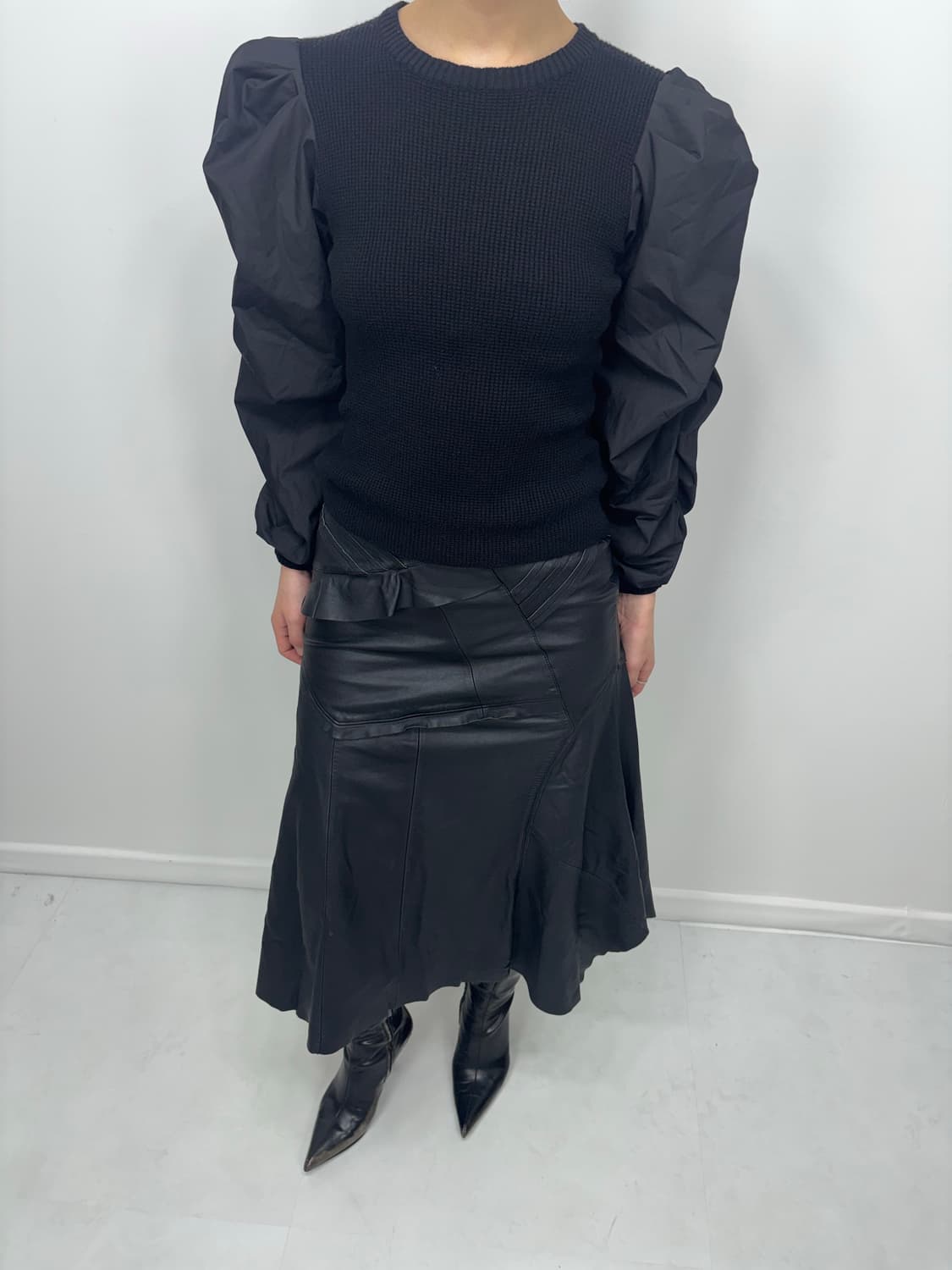 PUFFED SLEEVE SHIRRING KNIT 상품이미지2