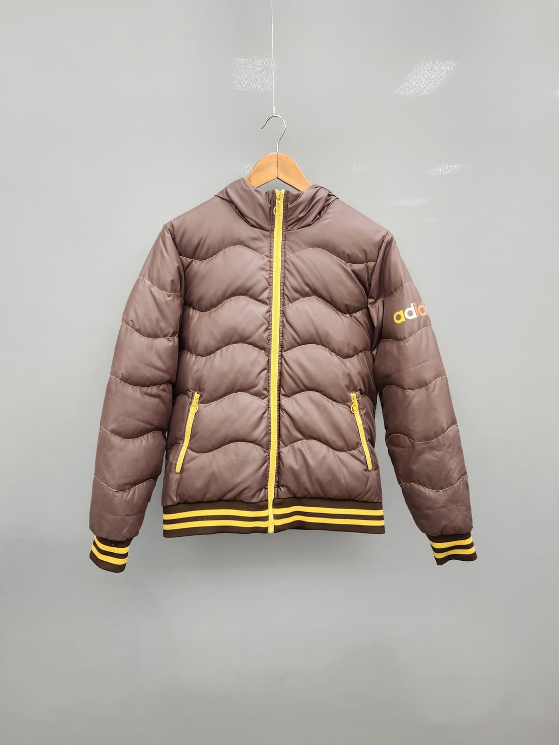 아디다스 웨이브 다운 패딩 상품이미지1