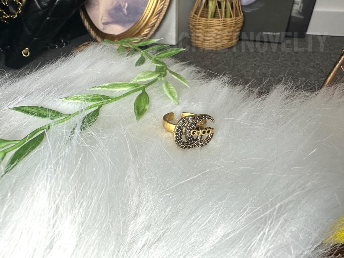 구찌 클래식 GG 이니셜 반지 골드 상품이미지3