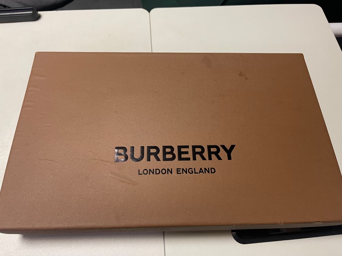Burberry mega check cashmere 100% scarf 상품이미지3