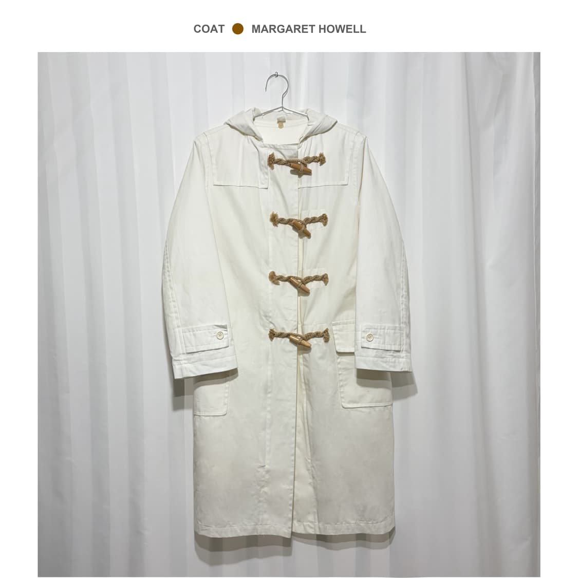 마가렛 호웰 코트 상품이미지1