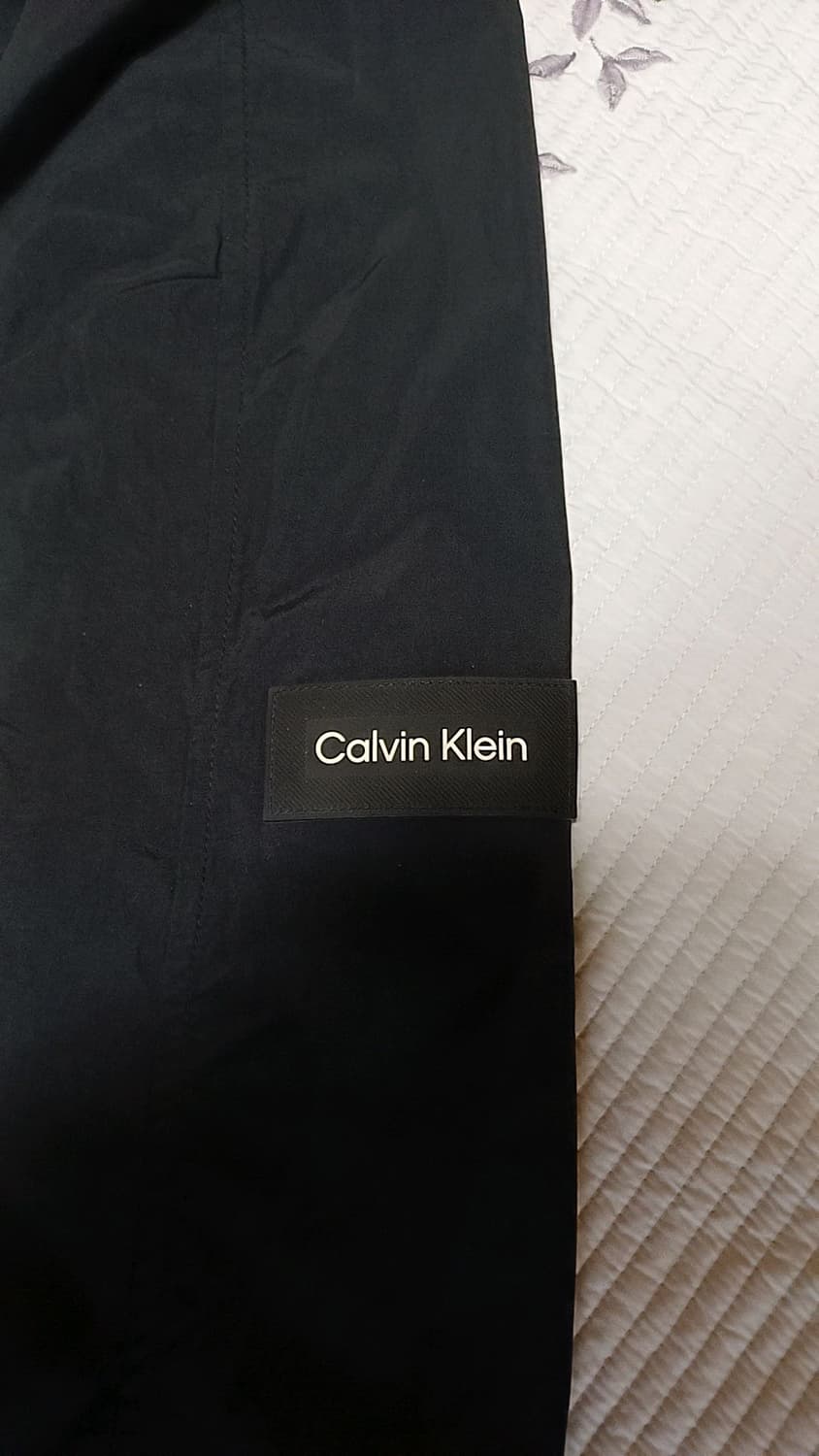 캘빈클라인 얇은바람막이 100 가슴59 기장72 상품이미지5