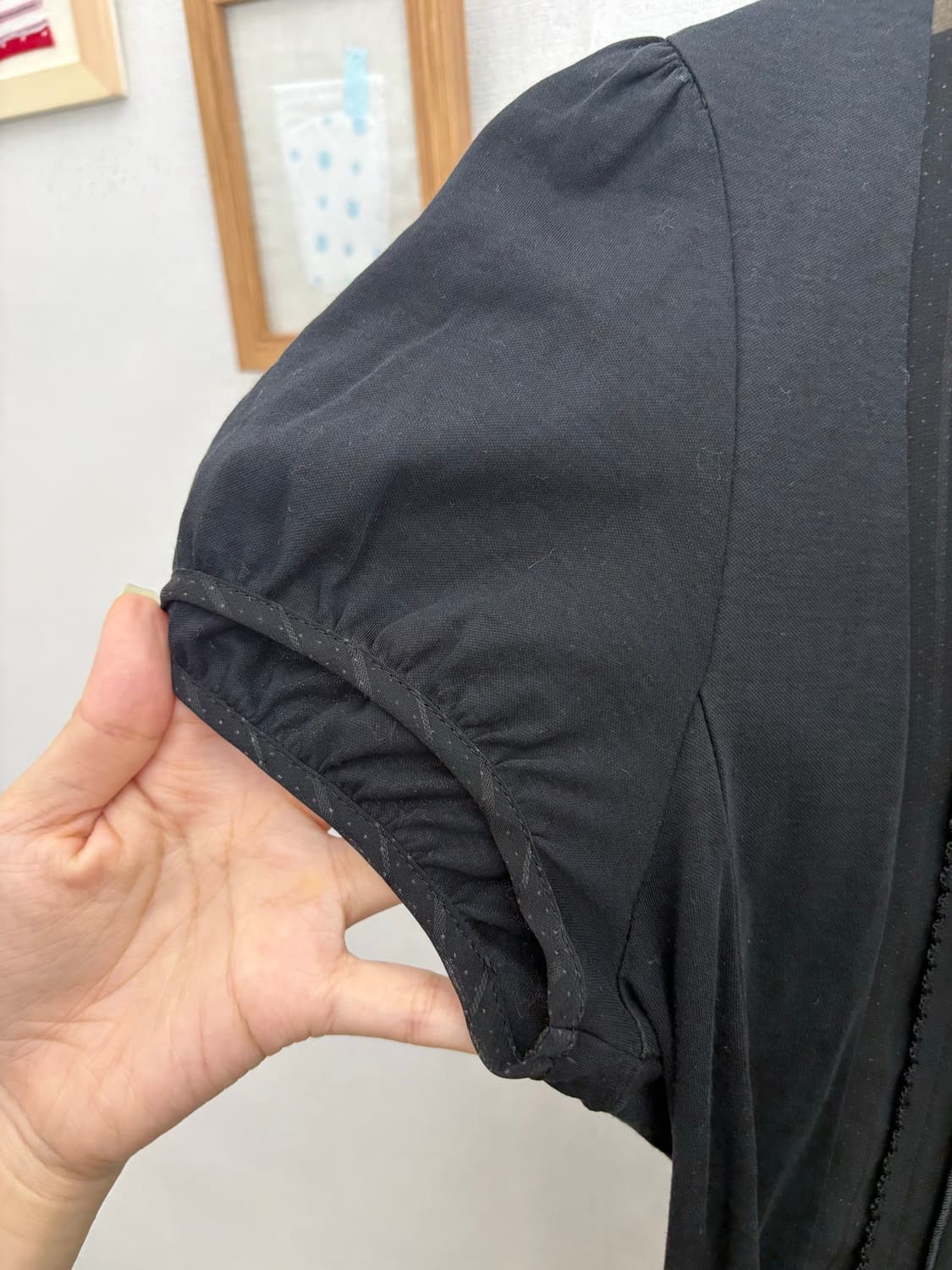 블랙 핀턱 프릴 블라우스 상품이미지10