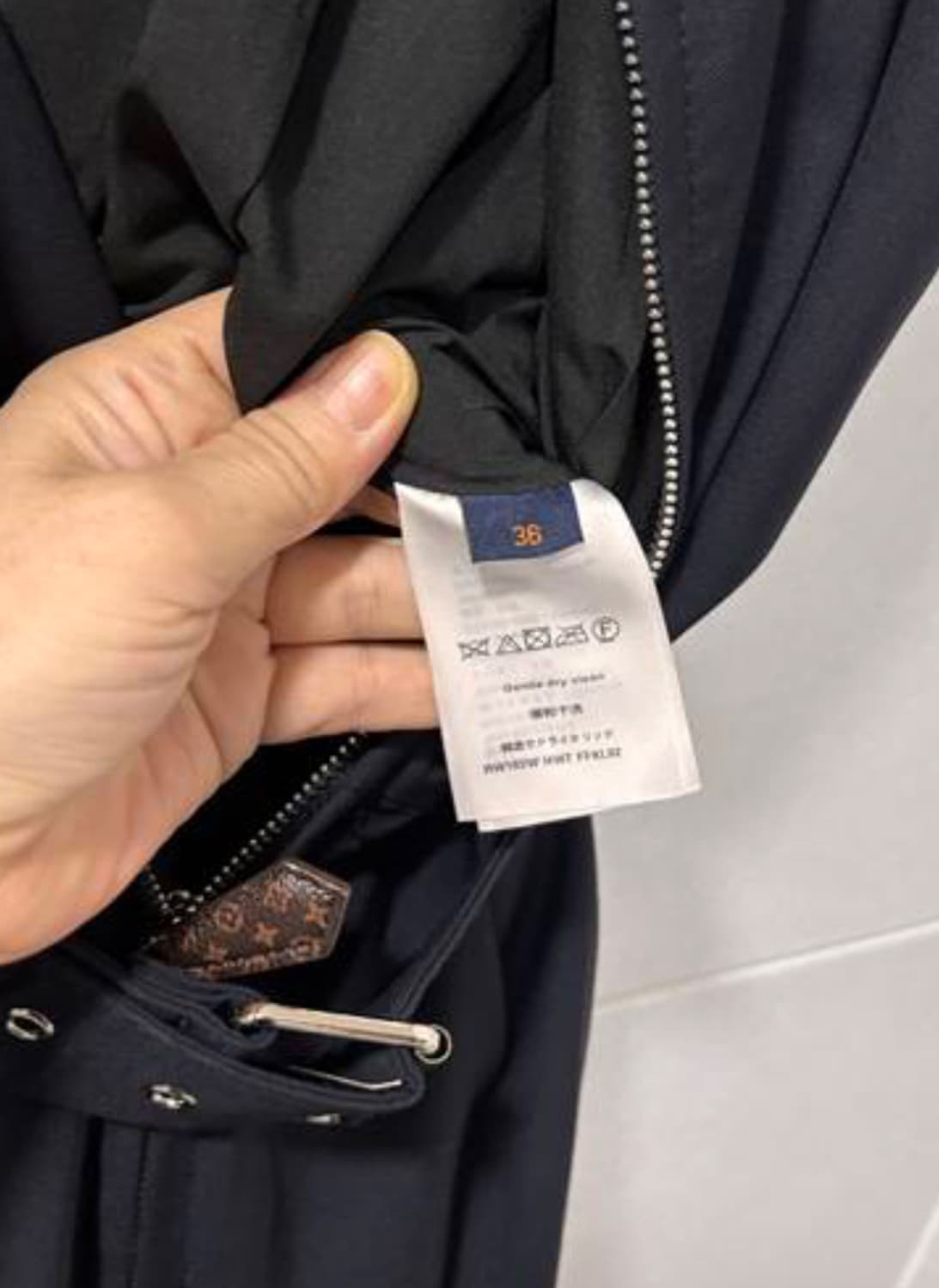 루이비통점프수트 상품이미지8