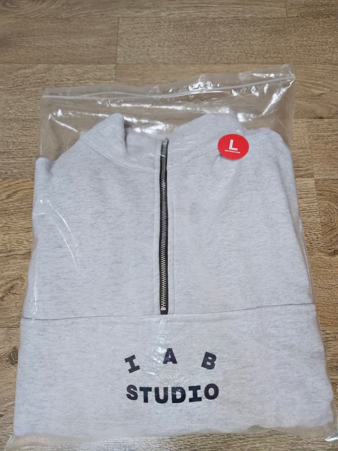 IAB STUDIO 하프집업 맨투맨티 L 상품이미지3