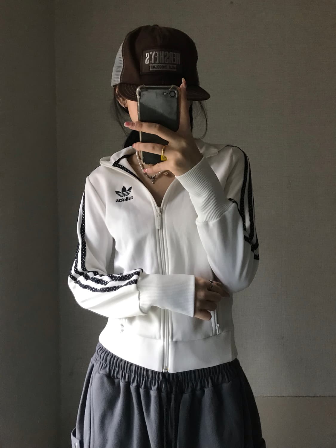 아디다스 흰검 도트 후드 져지 상품이미지2