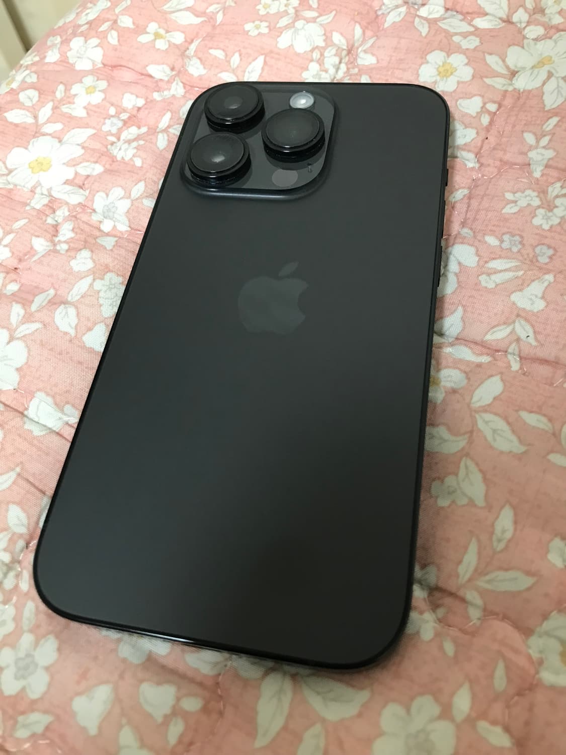 아이폰14프로 스페이스블랙 128기가 상품이미지2