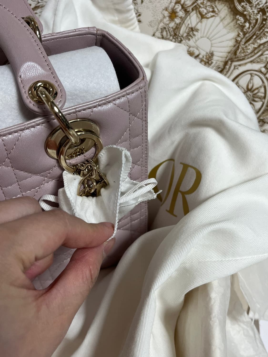 레이디디올백 펄핑크/블러쉬핑크 미듐 상품이미지6