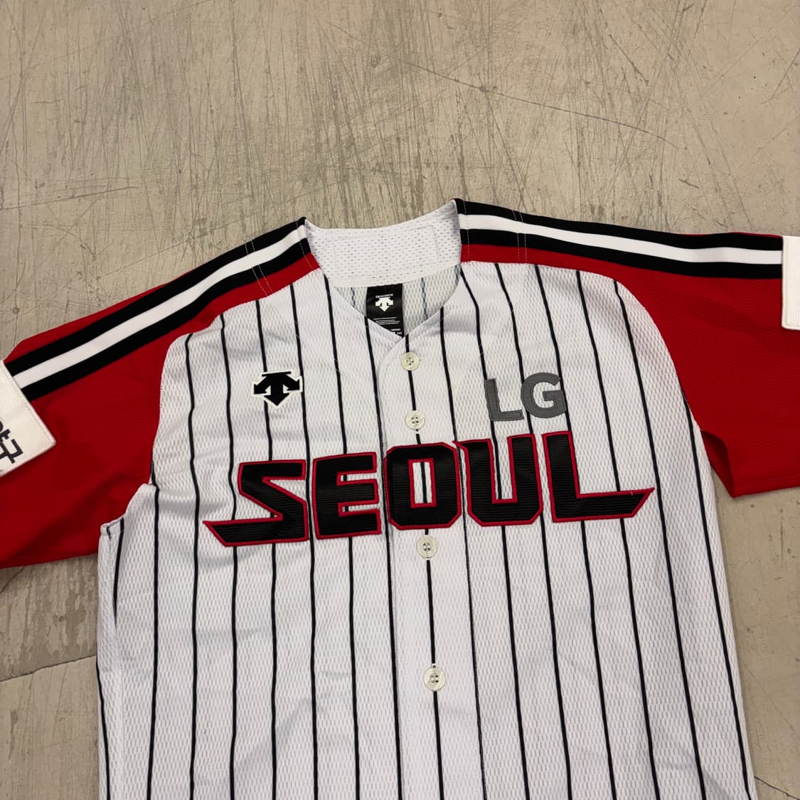 데상트 엘지트윈스 야구 져지 상품이미지2