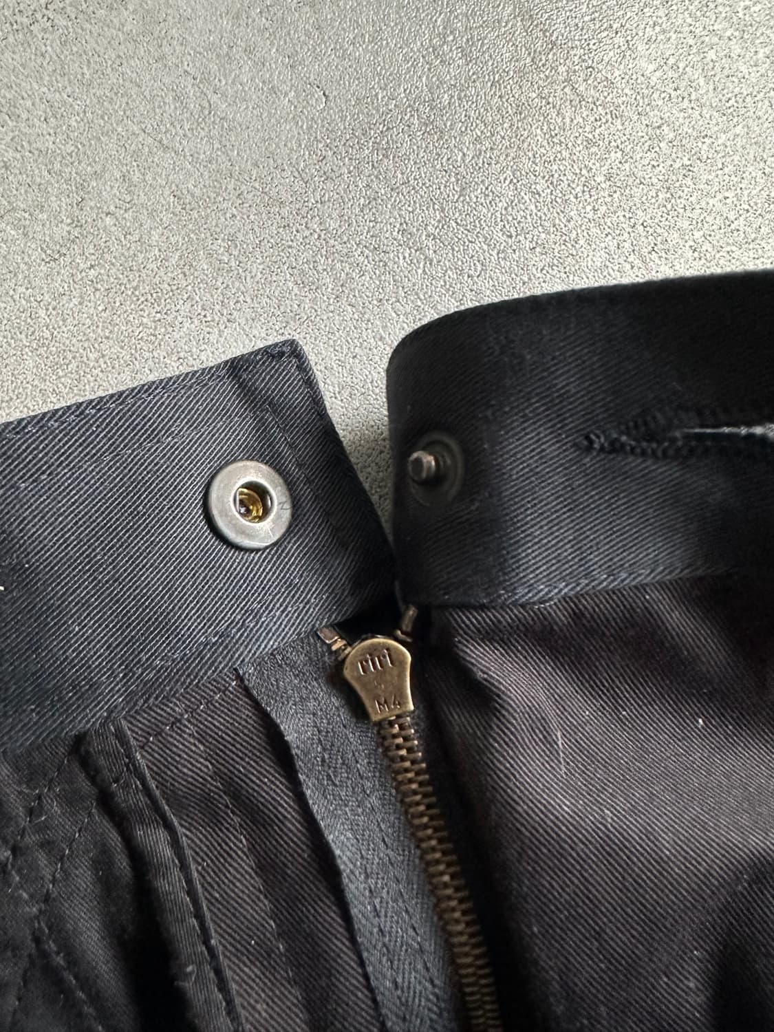 드리스 반 노튼 백지퍼 자수 플레어 팬츠 상품이미지10