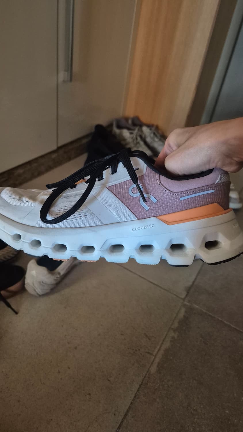 온러닝 스니커즈 운동화 240cm 상품이미지2