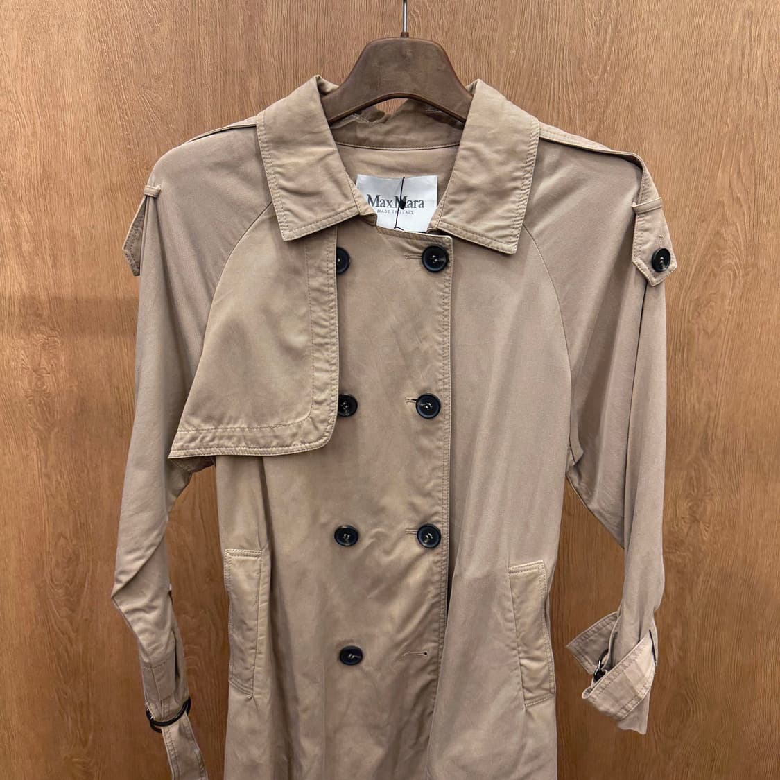 막스마라 트렌치 코트 더블 브레스트 견장 디테일 레귤러핏 베이지 상품이미지4