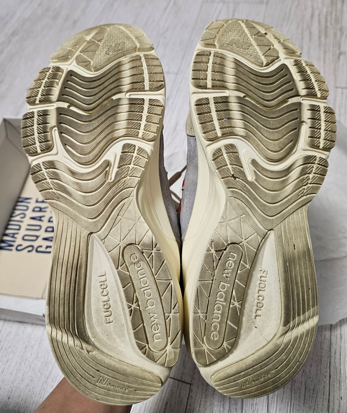 뉴발란스x키스x메디슨스퀘어가든 990v6 265사이즈 상품이미지6