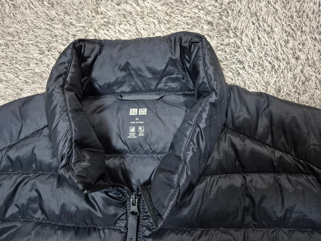 유니클로 남성 경량 다운 패딩 조끼 XL 상품이미지2