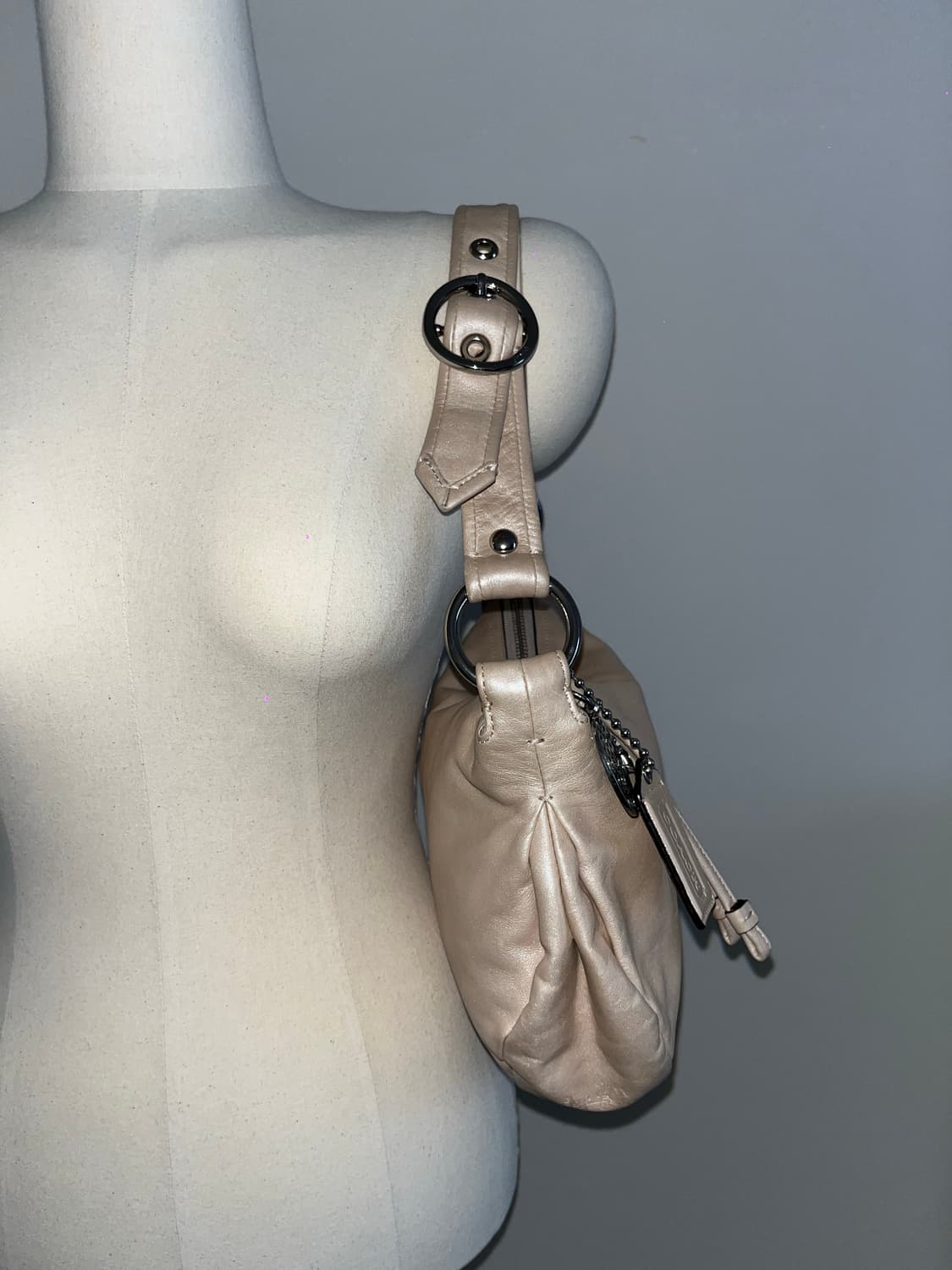 🎉BLACK FRIDAY🎉 Coach creamBag 상품이미지3