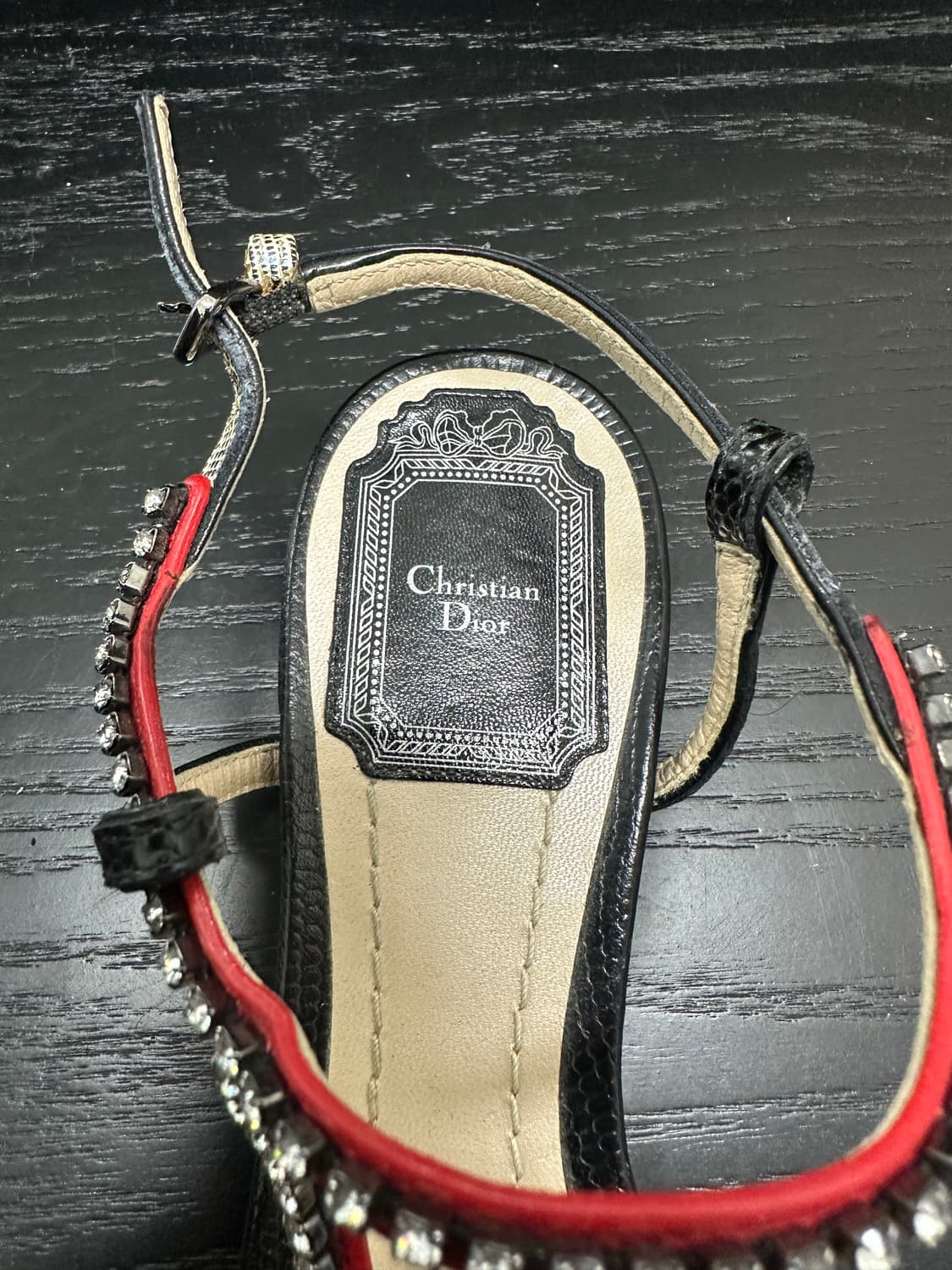 디올 스트랩 샌들 상품이미지3