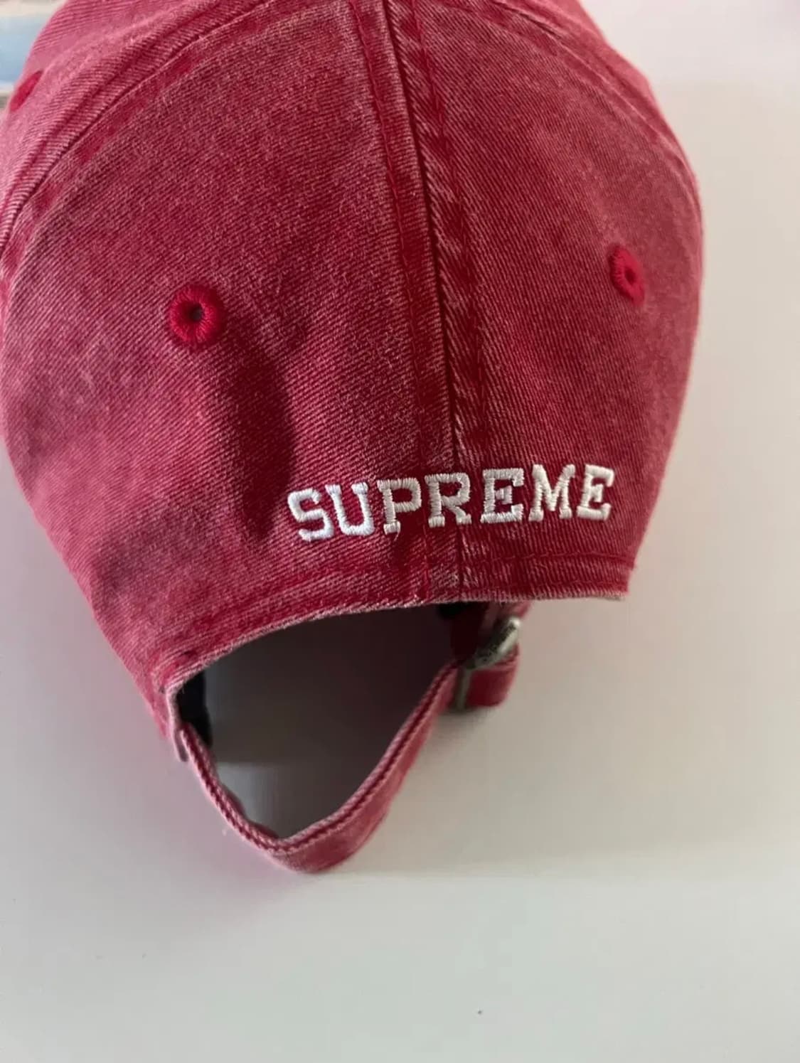 슈프림 피그먼트 다이 6-패널 레드 볼캡 - 25SS 상품이미지3