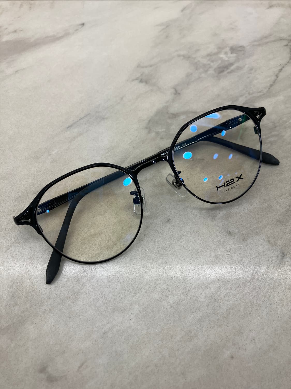 B36 H2X 블랙 라운드 메탈테 안경(17g) 상품이미지1
