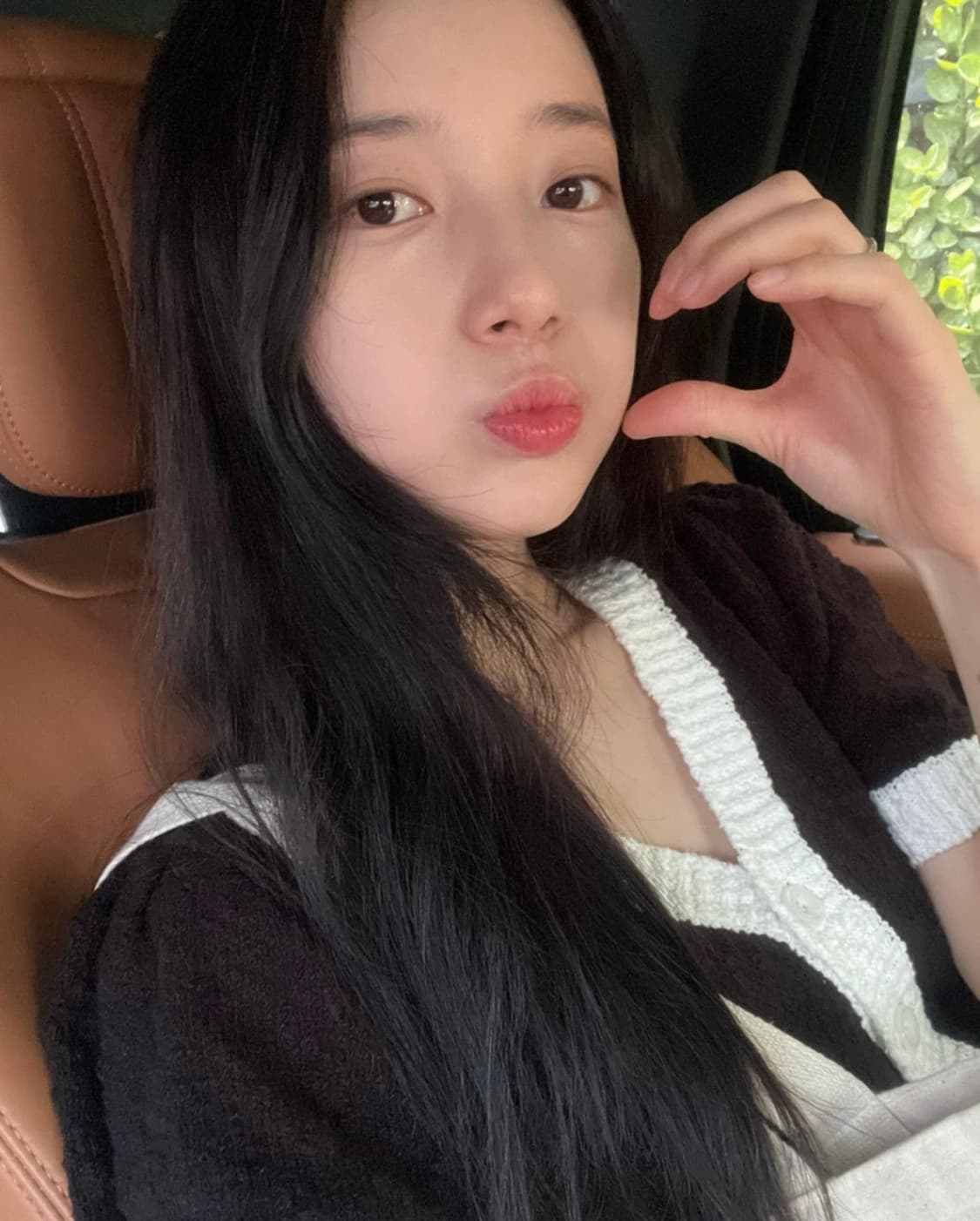 시티브리즈 퍼프 반팔 크롭 가디건 (수지 착용) 상품이미지3