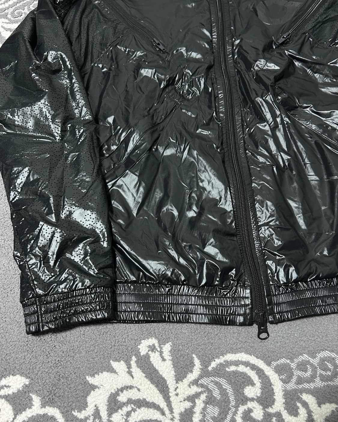 아디다스 글로시 텍스쳐 윈드 브레이커 / 트랙탑 상품이미지4