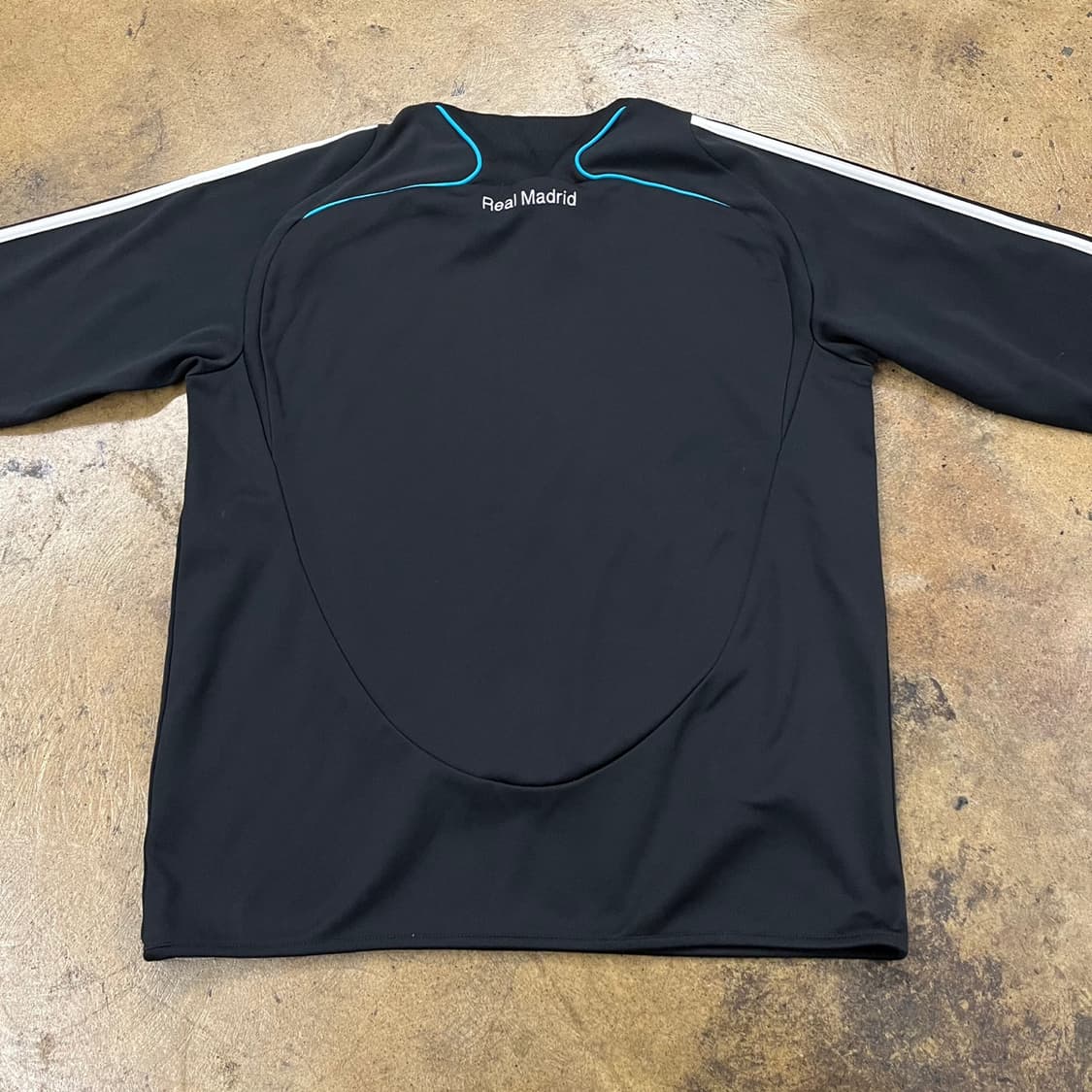 [정품/105] 아디다스 레알마드리드 트레이닝 긴팔티셔츠 블랙 b10 상품이미지4