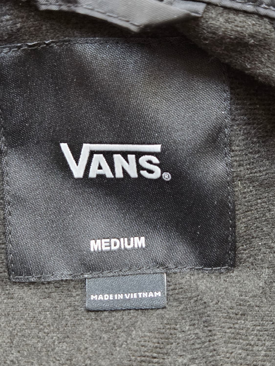 반스 코치 자켓 블랙 색상 M사이즈 판매합니다. 겉감은 폴리에스터 100 상품이미지6