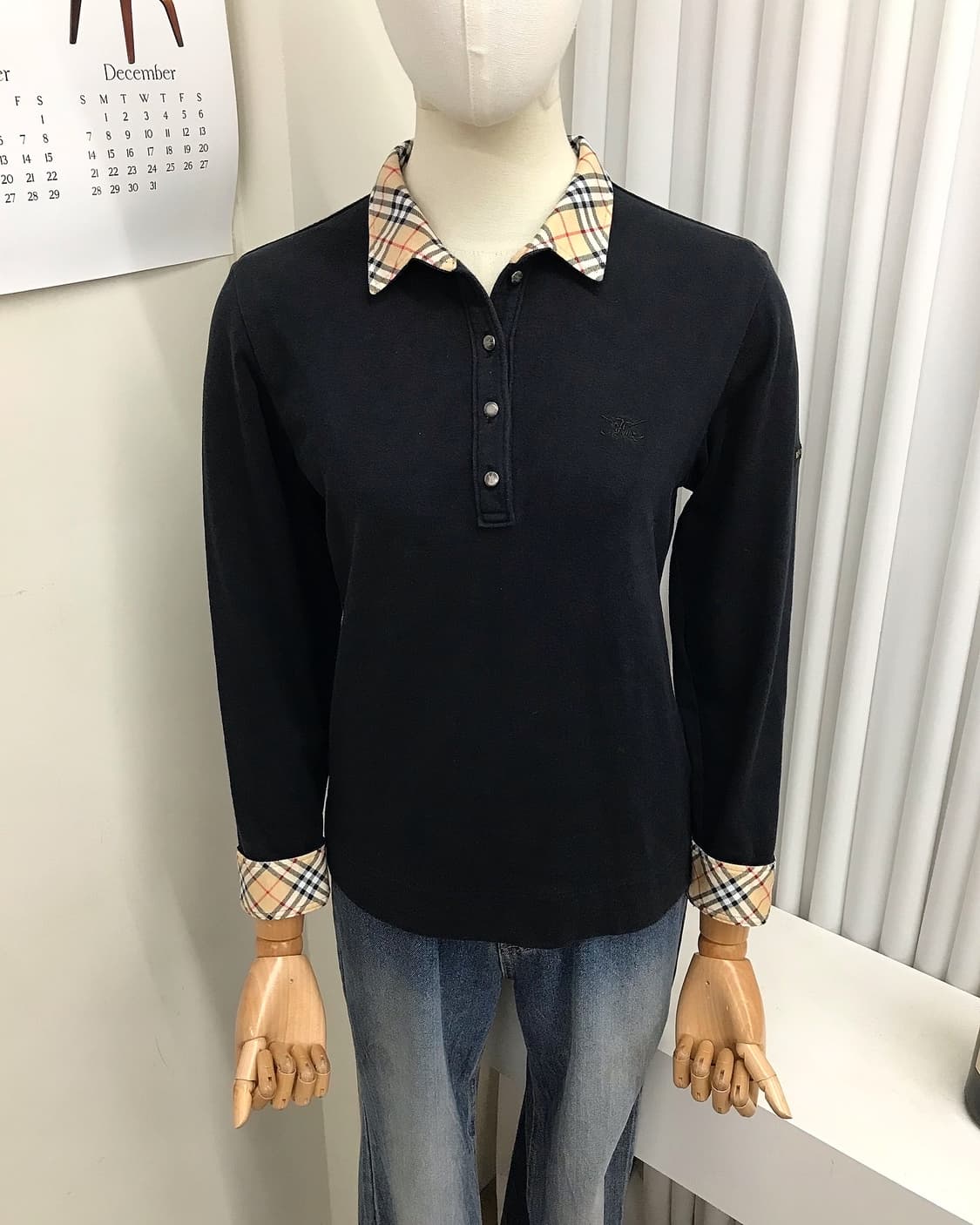 버버리 노바체크 카라 긴팔티 상품이미지7