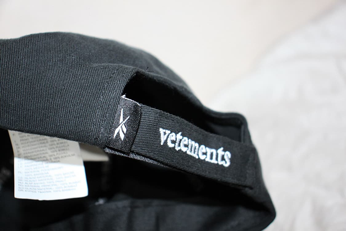Reebook x vetements 리복 베트멍 볼캡 상품이미지7