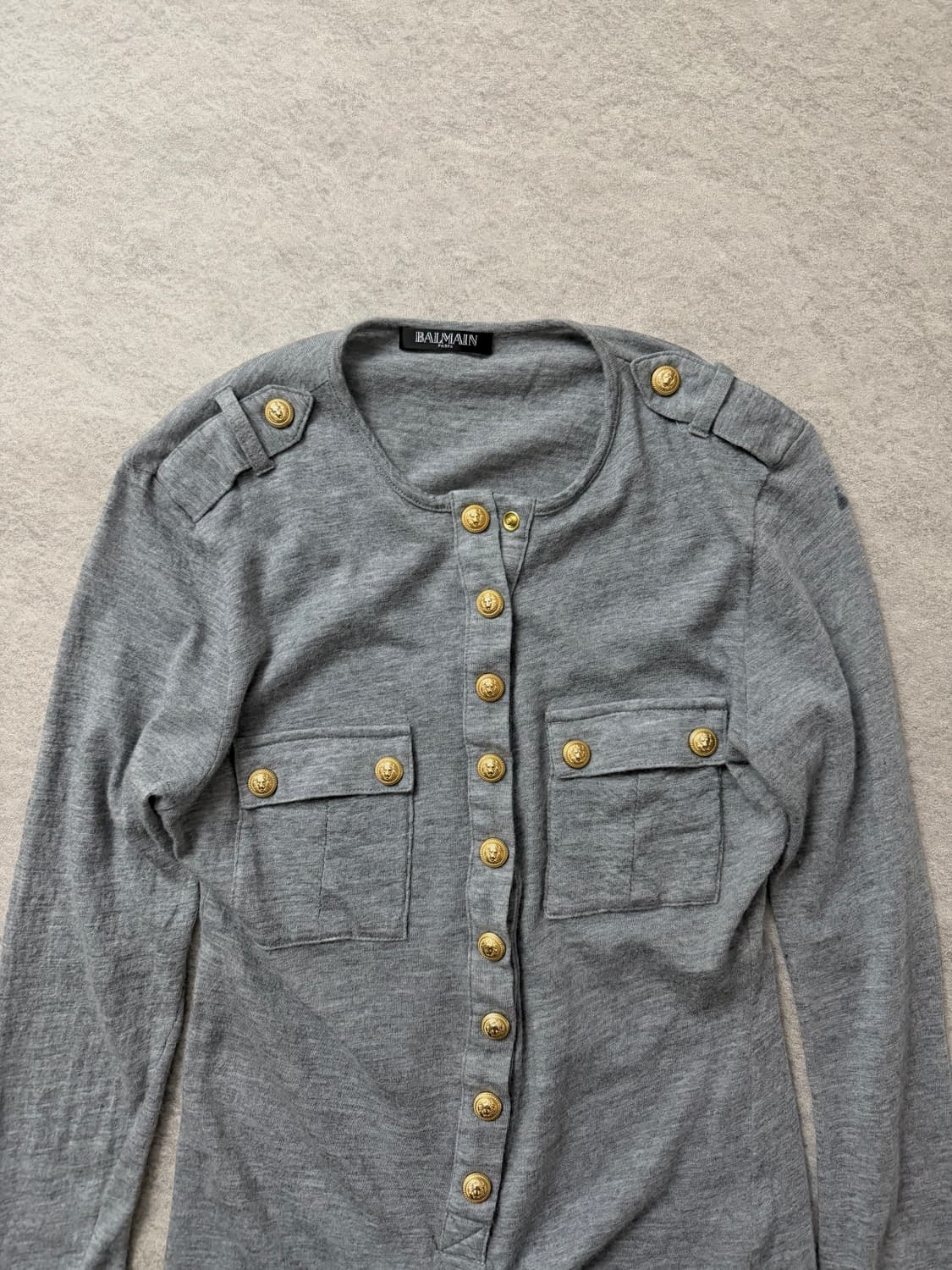 발망 금장 버튼 헨리넥 울 니트 상품이미지3