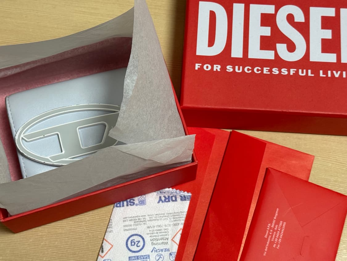 디젤 1DR 트라이폴드 코인 XS 파스텔 블루 상품이미지2