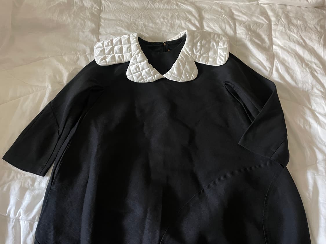 꼼데가르송 / 22FW 퀼팅 빅카라 볼륨미너스 원피스 상품이미지6