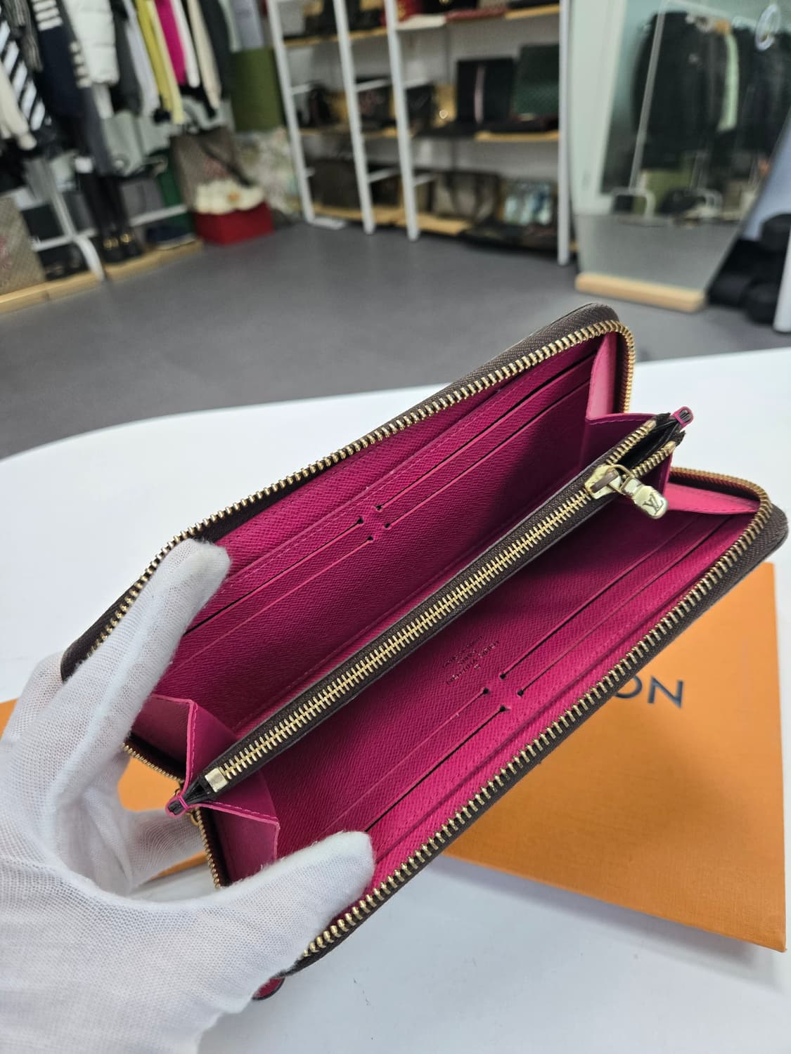 [50%세일] 루이비통 클레망스 장지갑 상품이미지5