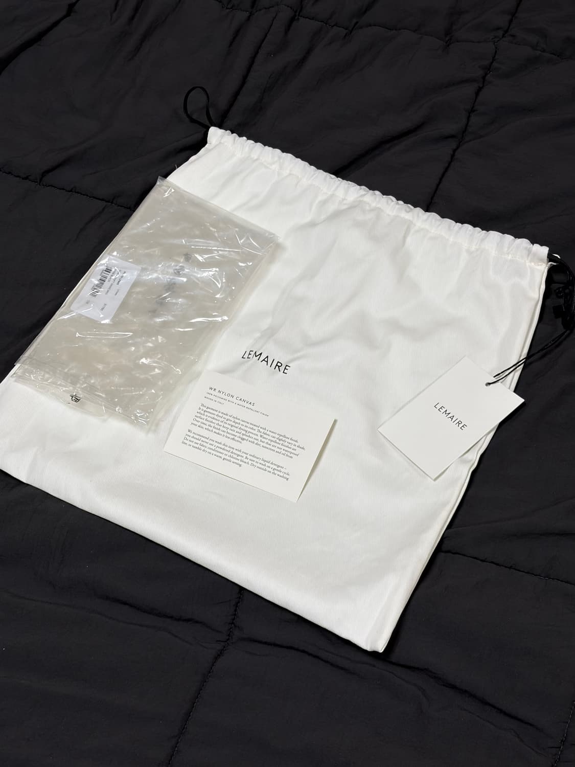 르메르 소프트 게임 백 나일론 캔버스 블랙 스몰 상품이미지8