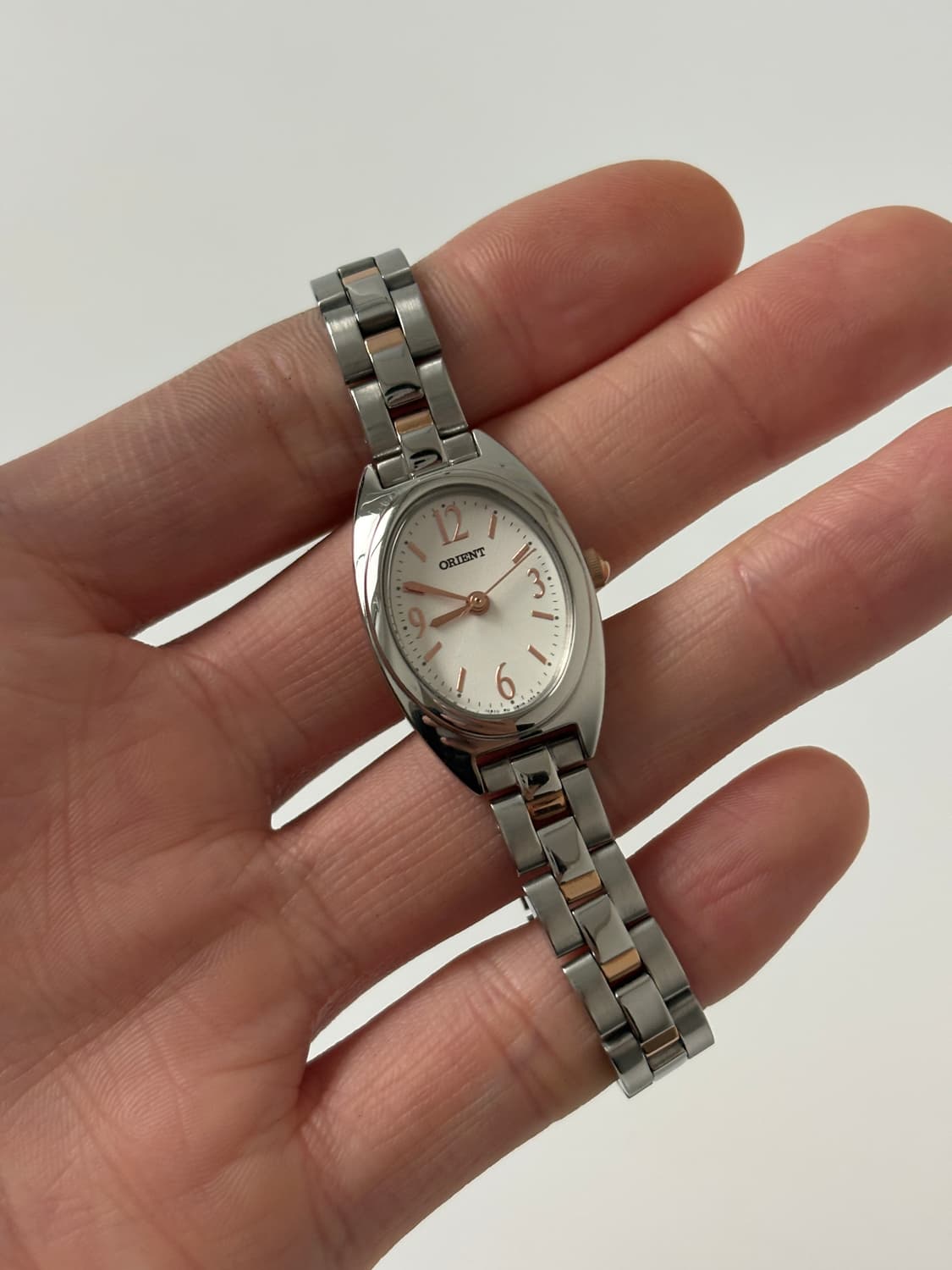 오리엔트 1990년대 빈티지 시계 실버 오벌 쿼츠 여성 상품이미지1