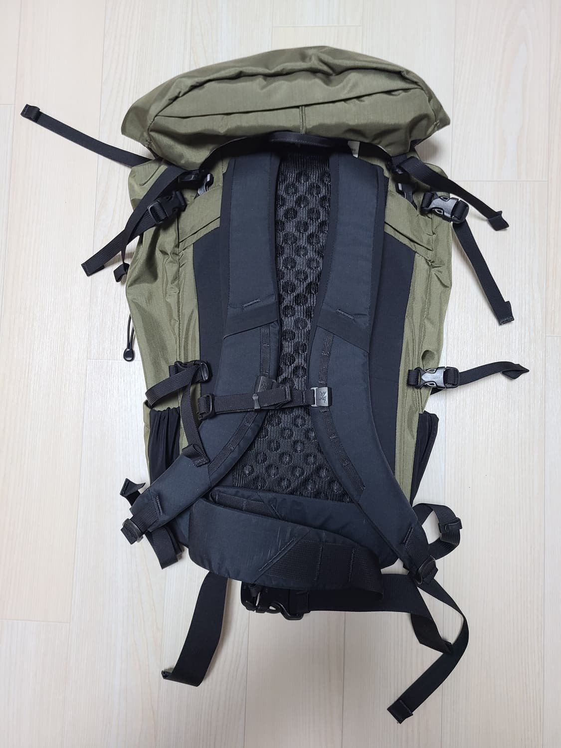 아크테릭스 브리즈 32 REG 타츠 상품이미지3