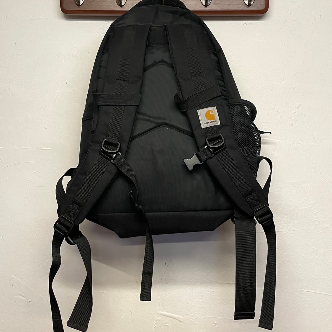 칼하트 킥플립 블랙 백팩   상품이미지4