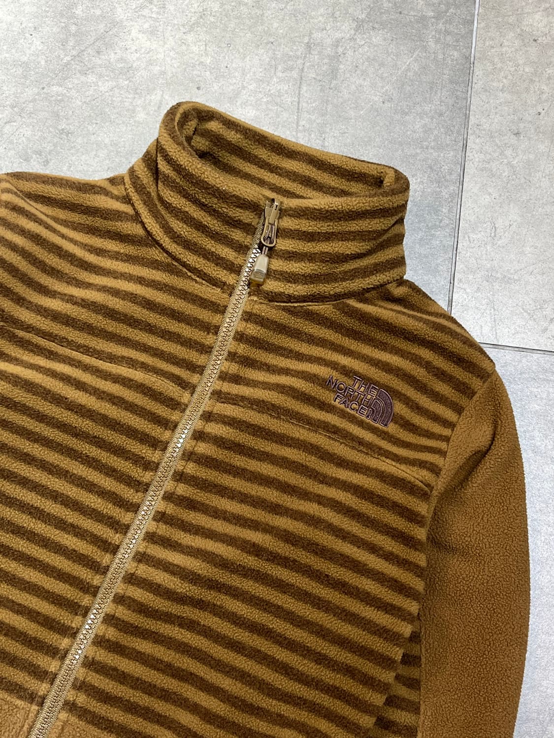 노스페이스 초코 브라운 스트라이프 후리스 자켓 상품이미지4