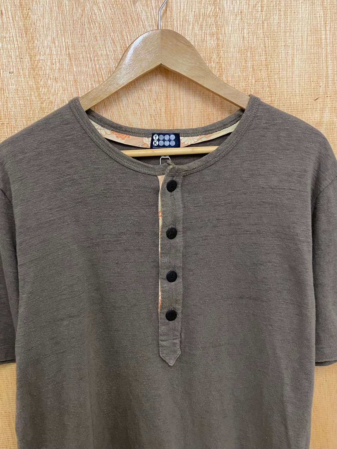 TAKEO KIKUCHI henley neck t-shirts 상품이미지2