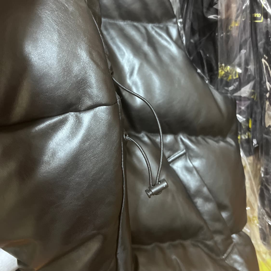 LOWEL 오버핏 레더 패딩조끼 상품이미지7