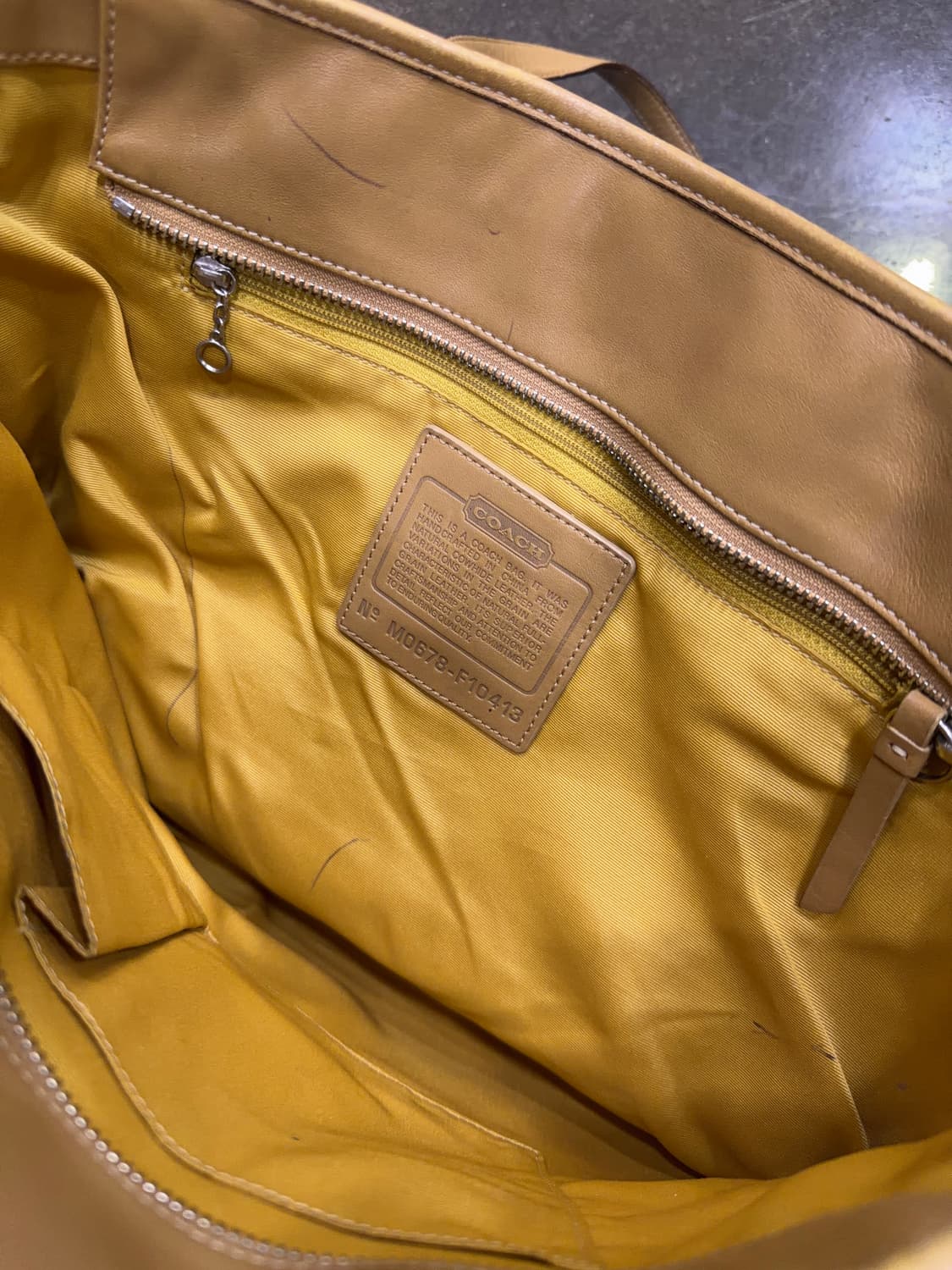 코치 이스트 웨스트 갤러리 토트백 탄 베이지 L 상품이미지9