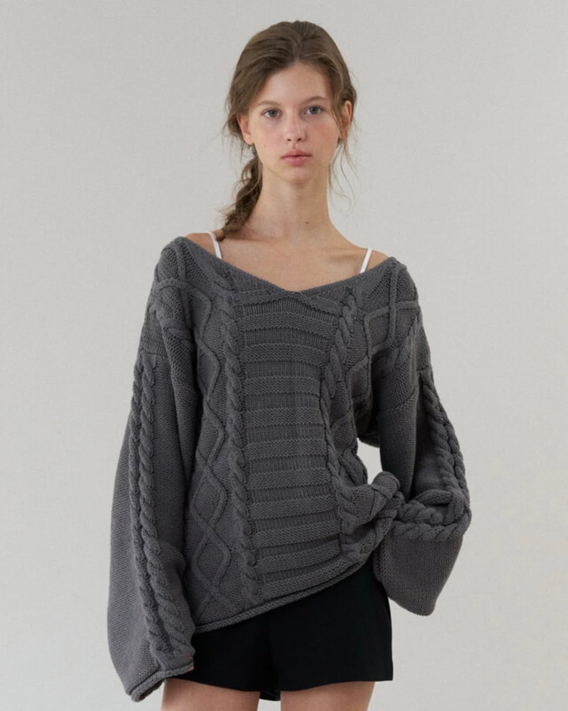 헤더먼트 heritage cable v-neck knit (charcoa 상품이미지3