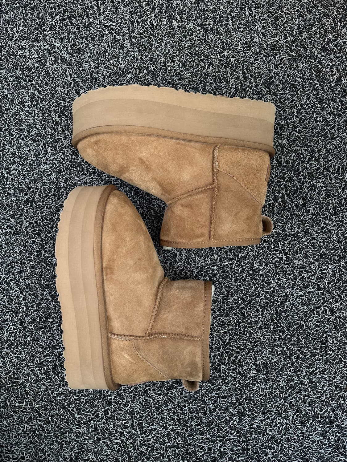 UGG 어그 플랫폼 미니 부츠 230 상품이미지3