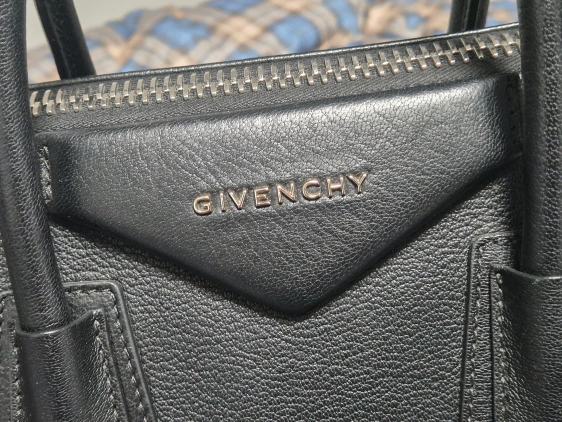 지방시 안티고나 고트스킨 토트백 상품이미지2