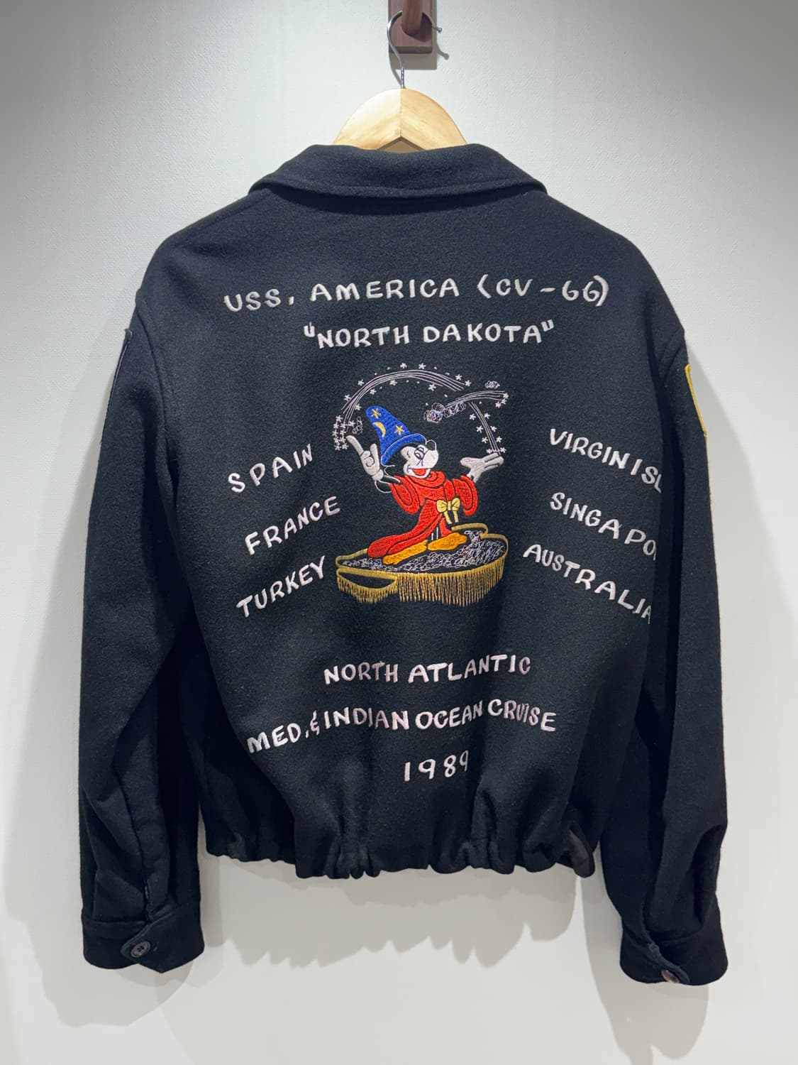 Rare 80s USS 아메리카 CV-66호 미키 마우스 수베니어 자켓 상품이미지9