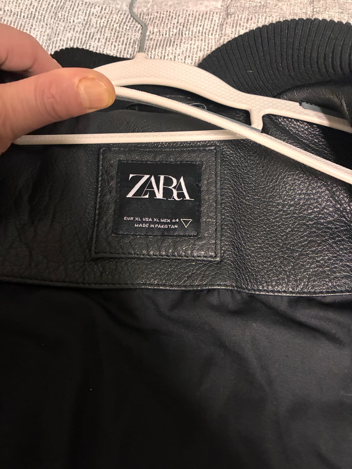 Zara 소가죽 바시티 레더자켓 상품이미지4