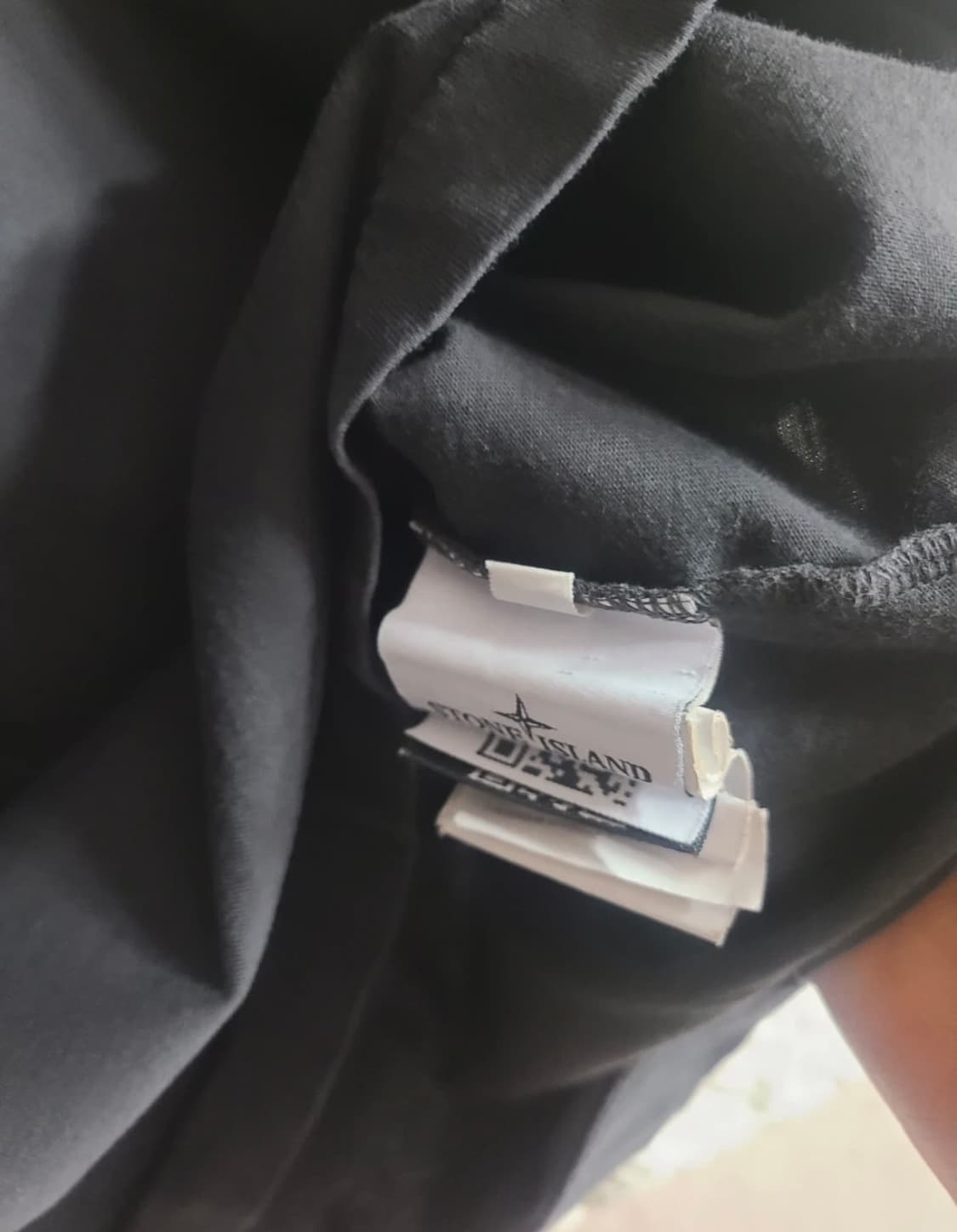 스톤아일랜드 그레이 반팔 티셔츠 상품이미지3